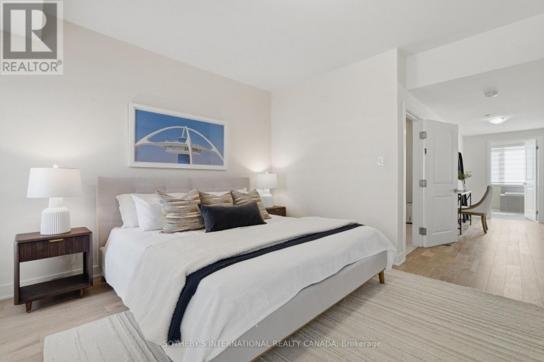 60 WILLIAM DUNCAN ROAD, Toronto (Downsview-Roding-CFB), Ontario, M3K0C5