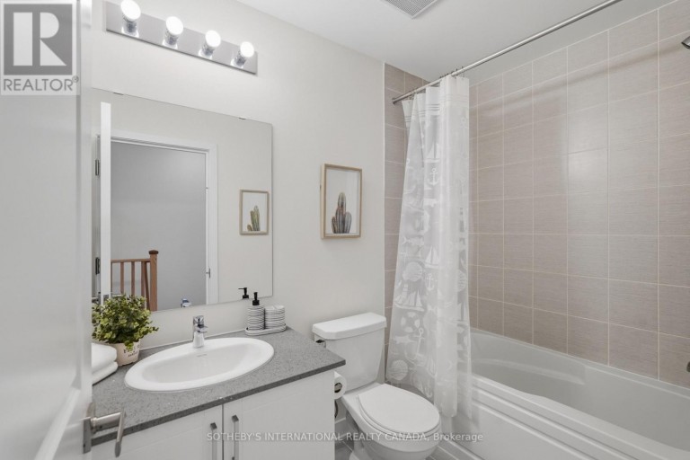 60 WILLIAM DUNCAN ROAD, Toronto (Downsview-Roding-CFB), Ontario, M3K0C5