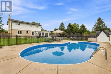 3629 CATHERINE STREET Thames Centre (Dorchester) Ontario photo 2