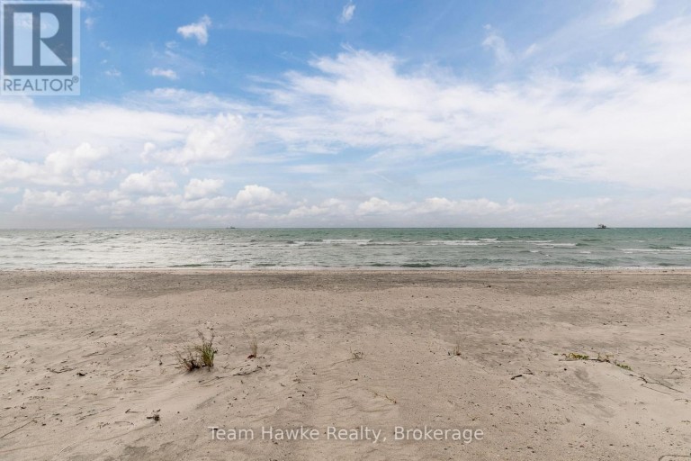 20 SCOTT LANE, Tiny, Ontario, L0L2J0