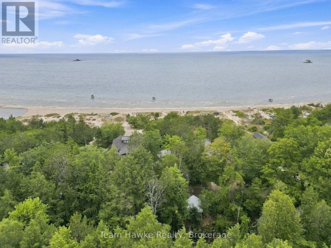 20 SCOTT LANE, Tiny, Ontario, L0L2J0