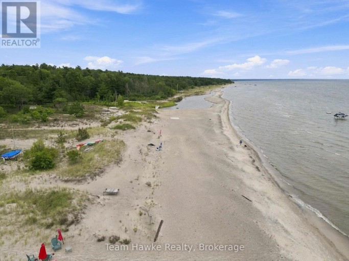 20 SCOTT LANE, Tiny, Ontario, L0L2J0