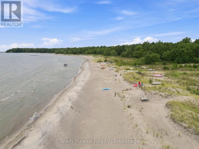 20 SCOTT LANE, Tiny, Ontario, L0L2J0