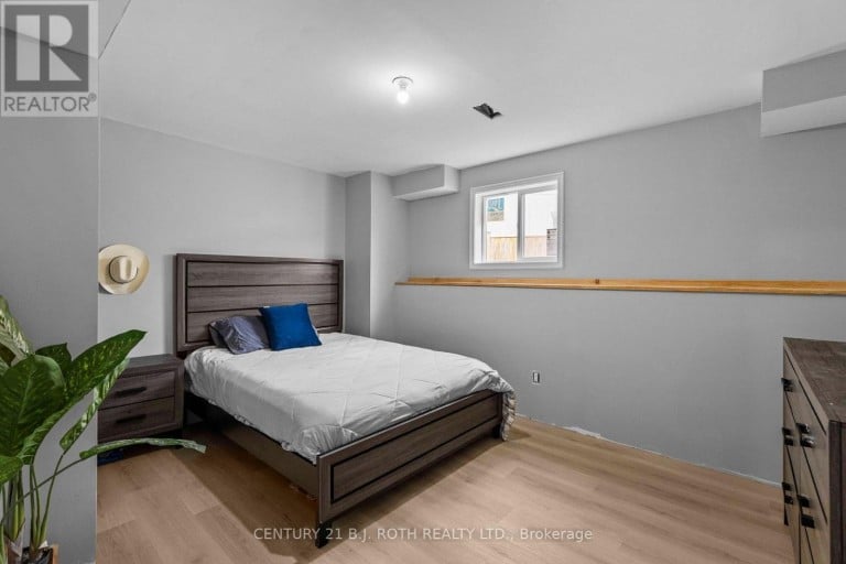 211 ROY DRIVE, Clearview (Stayner), Ontario, L0M1S0