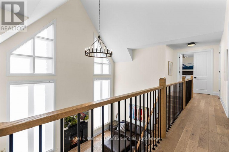 160 SPRINGSIDE CRESCENT, Blue Mountains, Ontario, L9Y5L3