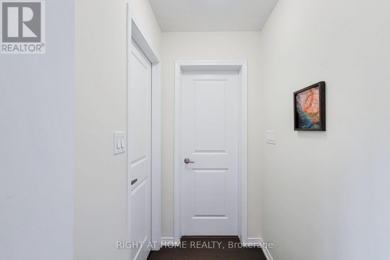 11 ESTHER CRESCENT, Thorold (Hurricane/Merrittville), Ontario, L3B0E9