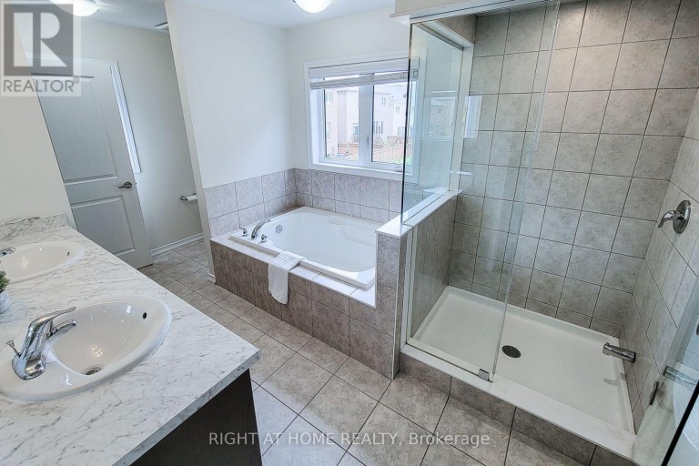 11 ESTHER CRESCENT, Thorold (Hurricane/Merrittville), Ontario, L3B0E9