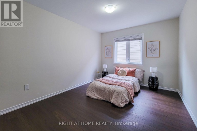 11 ESTHER CRESCENT, Thorold (Hurricane/Merrittville), Ontario, L3B0E9