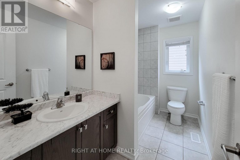 11 ESTHER CRESCENT, Thorold (Hurricane/Merrittville), Ontario, L3B0E9