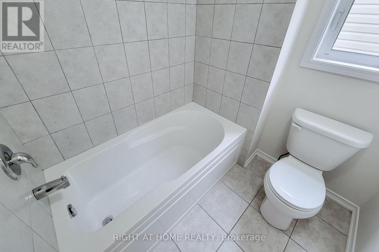 11 ESTHER CRESCENT, Thorold (Hurricane/Merrittville), Ontario, L3B0E9