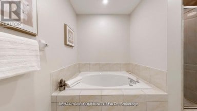 164 - 190 HARDING BOULEVARD W Richmond Hill (North Richvale) Ontario photo 28