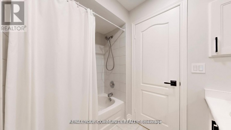 164 - 190 HARDING BOULEVARD W, Richmond Hill (North Richvale), Ontario, L4C0J9