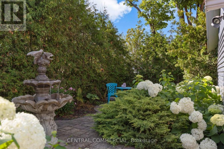36 ASH STREET, Uxbridge, Ontario, L9P1E5