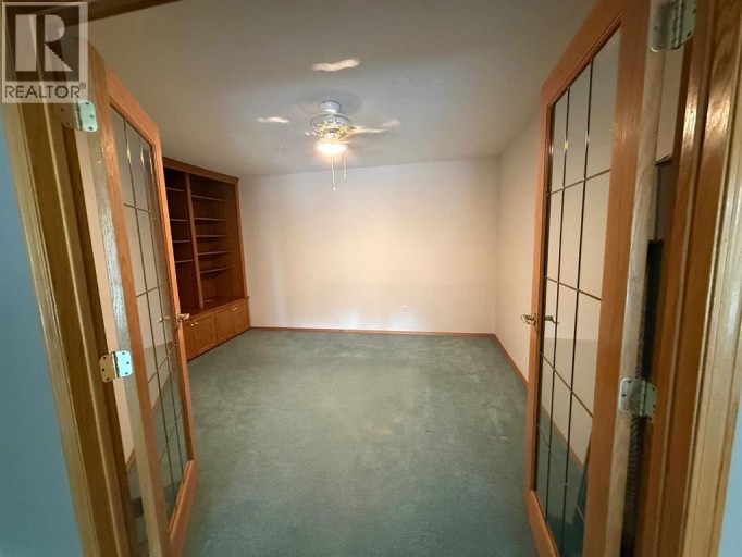 306, 7239 Sierra Morena Boulevard SW, Calgary, Alberta, T3H3L7