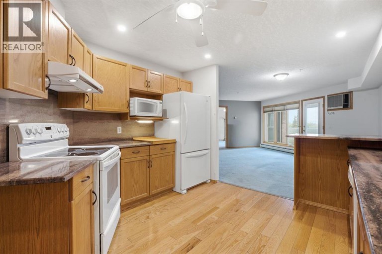 306, 7239 Sierra Morena Boulevard SW, Calgary, Alberta, T3H3L7