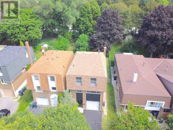 114 LOGANBERRY CRESCENT, Toronto (Hillcrest Village), Ontario, M2H3H1