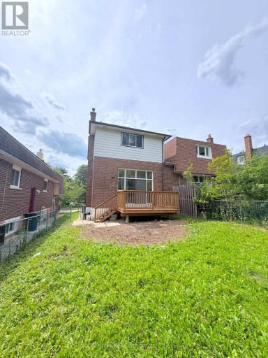 114 LOGANBERRY CRESCENT, Toronto (Hillcrest Village), Ontario, M2H3H1