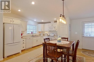52 CHEROKEE LANE Ashfield-Colborne-Wawanosh (Colborne) Ontario photo 13