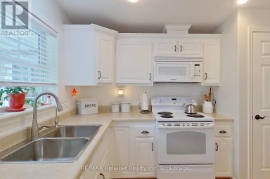 52 CHEROKEE LANE Ashfield-Colborne-Wawanosh (Colborne) Ontario photo 15
