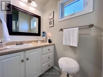 52 CHEROKEE LANE Ashfield-Colborne-Wawanosh (Colborne) Ontario photo 24