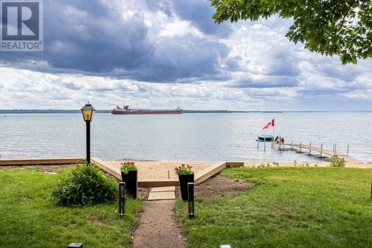 267 Pointe Louise DR, Sault Ste. Marie, Ontario, P6A5K6 (ID SM262242)