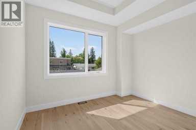 2421 32 Street SW Calgary Alberta photo 28