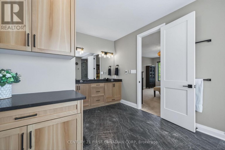 1704 UPPER WEST AVENUE, London South (South B), Ontario, N6K0K6