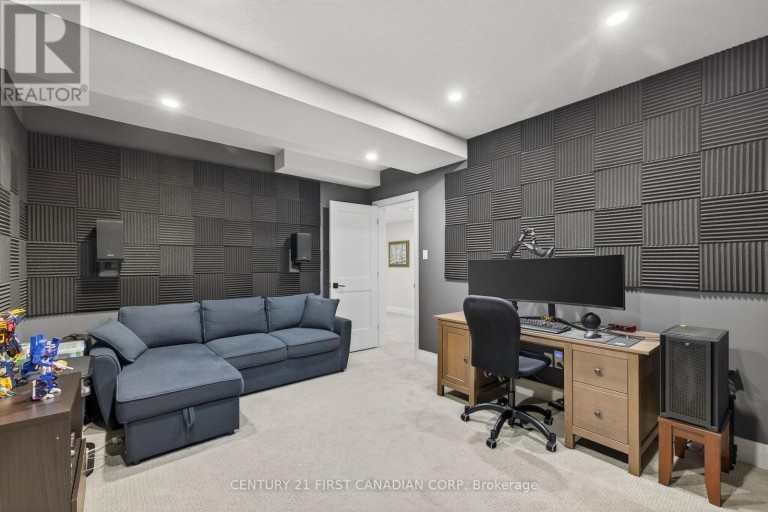 1704 UPPER WEST AVENUE, London South (South B), Ontario, N6K0K6