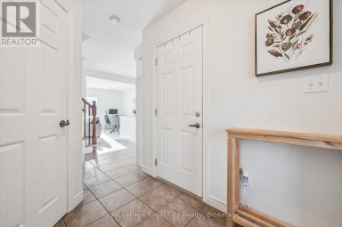 6 - 361 ARKELL ROAD Guelph (Pineridge/Westminster Woods) Ontario photo 2