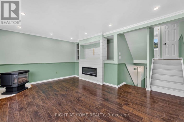 3 - 66 SUMMERCREST DRIVE, Hamilton (Gershome), Ontario, L8K6M6