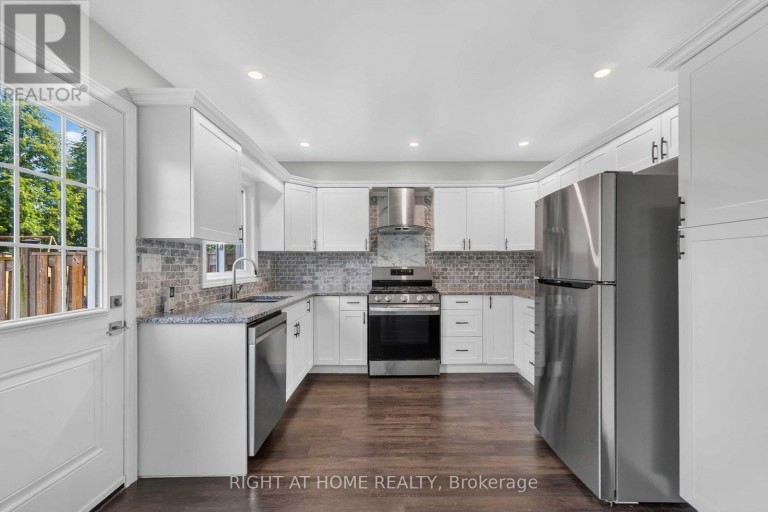 3 - 66 SUMMERCREST DRIVE, Hamilton (Gershome), Ontario, L8K6M6