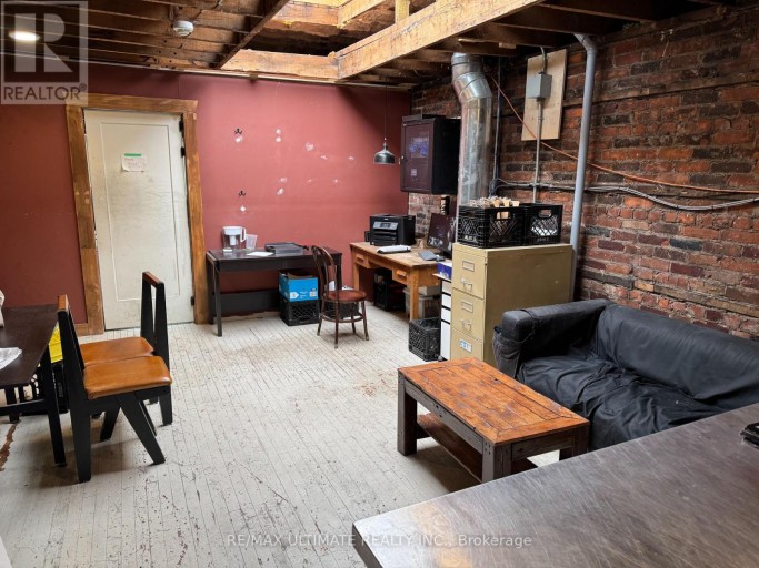 298 JAMES STREET N, Hamilton (Beasley), Ontario, L8R2L3