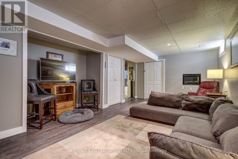 12 SECOND AVENUE, St. Thomas, Ontario, N5R6A2