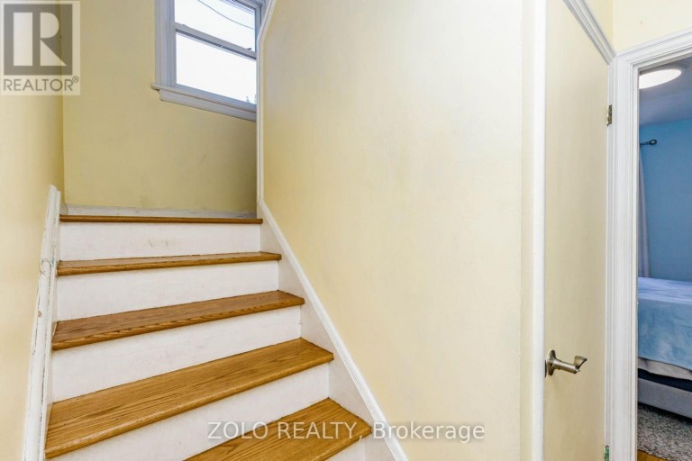 236 PARKDALE AVENUE S, Hamilton (Glenview), Ontario, L8K3P6