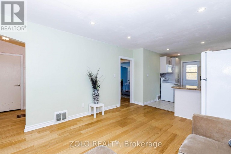 236 PARKDALE AVENUE S, Hamilton (Glenview), Ontario, L8K3P6