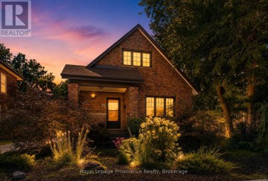 71 LANSDOWNE STREET W Peterborough (Otonabee Ward 1) Ontario photo 1