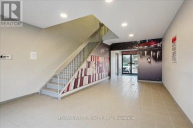 J202 - 155 FROBISHER DRIVE Waterloo Ontario photo 4