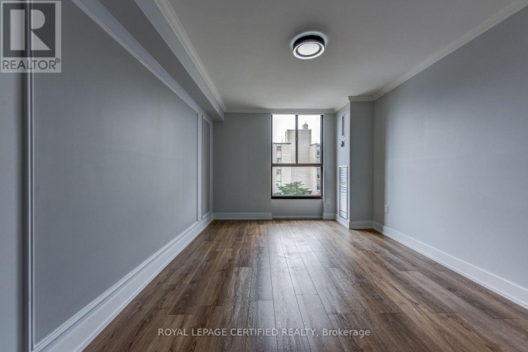 301 - 3170 KIRWIN AVENUE, Mississauga (Cooksville), Ontario, L5A3R1