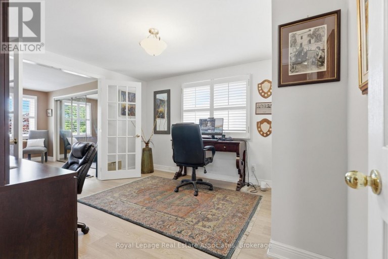 2580 HOMELANDS DRIVE, Mississauga (Sheridan), Ontario, L5K1H6