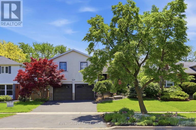 2580 HOMELANDS DRIVE, Mississauga (Sheridan), Ontario, L5K1H6