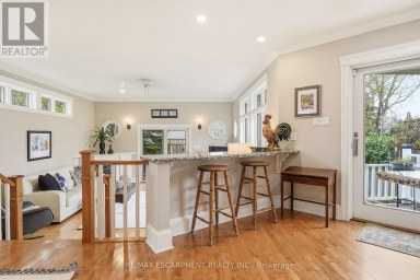 2116 CAROLINE STREET Burlington (Brant) Ontario photo 16