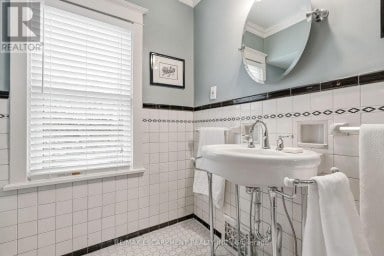 2116 CAROLINE STREET Burlington (Brant) Ontario photo 27