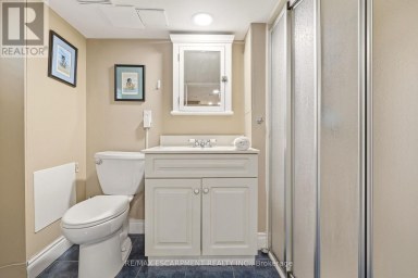 2116 CAROLINE STREET Burlington (Brant) Ontario photo 39