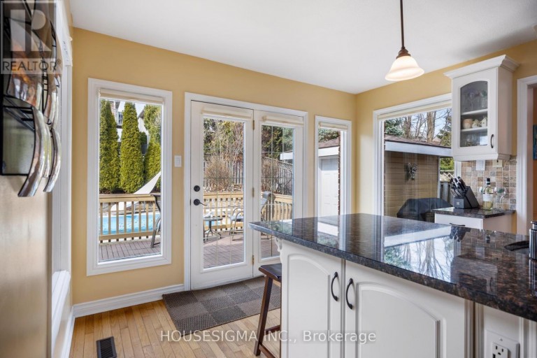 18 JENNIFER GARDENS, London North (North B), Ontario, N5X3K8