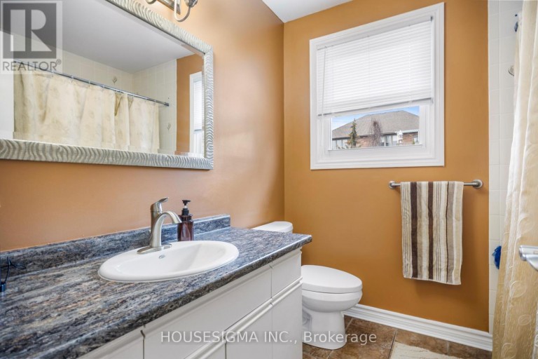 18 JENNIFER GARDENS, London North (North B), Ontario, N5X3K8