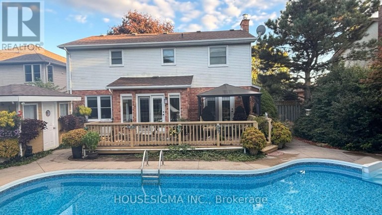 18 JENNIFER GARDENS, London North (North B), Ontario, N5X3K8