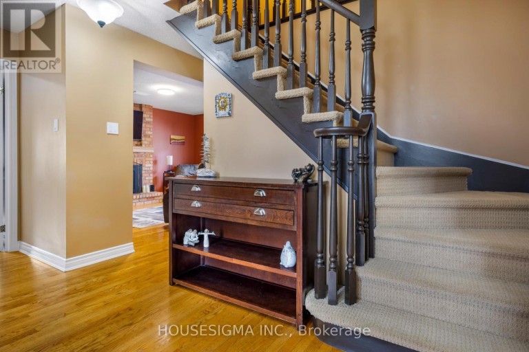 18 JENNIFER GARDENS, London North (North B), Ontario, N5X3K8