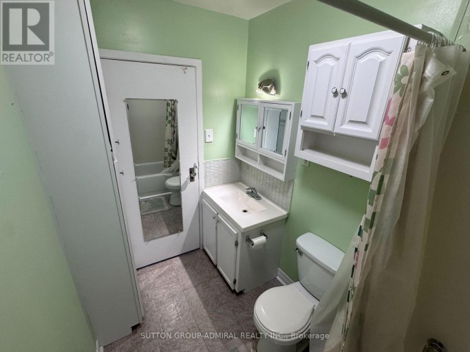 305 CROWLAND AVENUE, Welland (Lincoln/Crowland), Ontario, L3B1X5