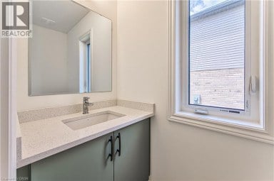 87 ELSON Street Paris Ontario photo 3