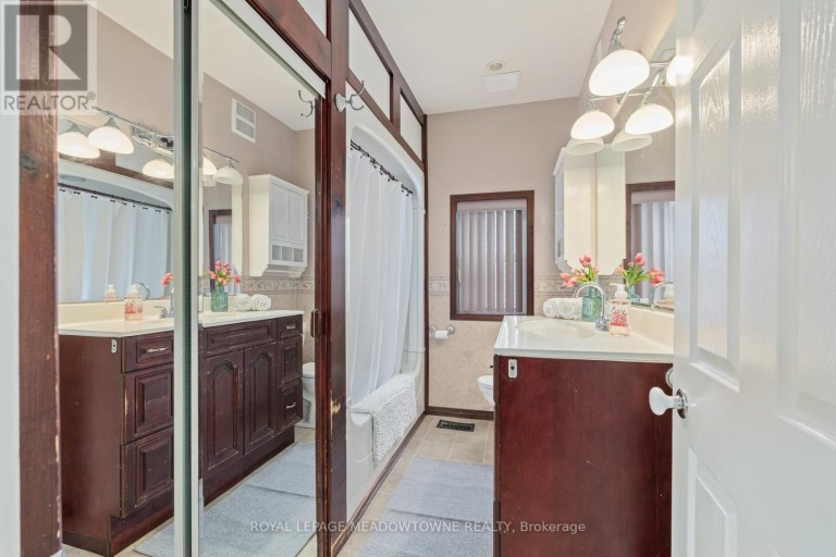 1442 MILL STREET, Caledon (Cheltenham), Ontario, L7C1S1